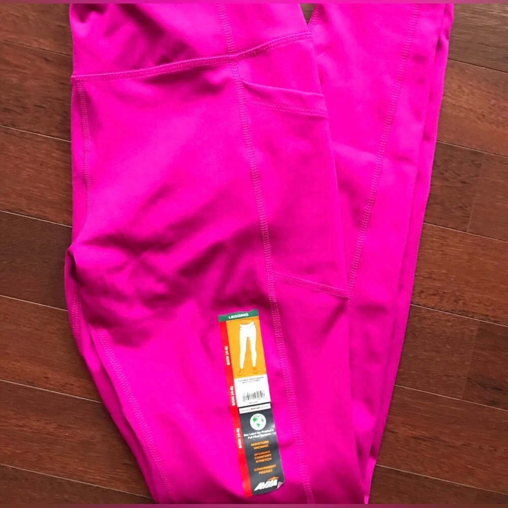 NWT Avia legging